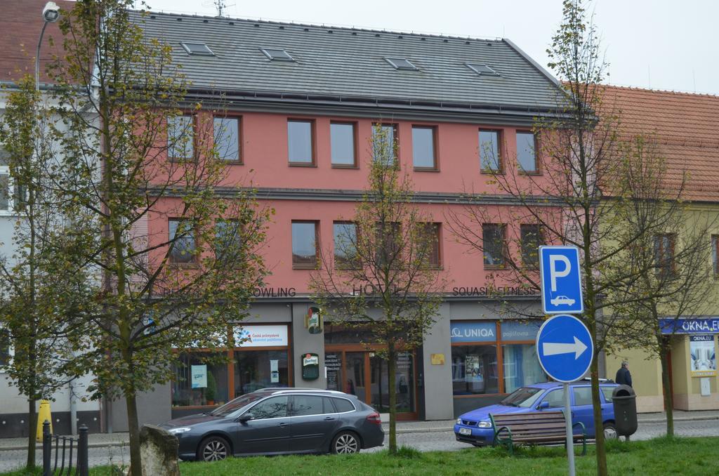 Hotel Kaskada Ledeč nad Sázavou Екстериор снимка